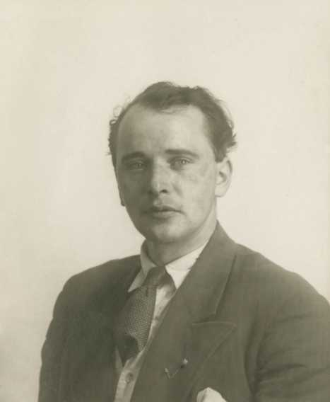 Portraitfoto von Georg Tauber um 1930