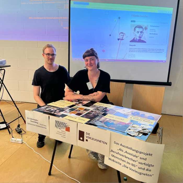 Projektvorstellung auf dem Gedenkstättenseminar 2023 in der KZ-Gedenkstätte Neuengamme.