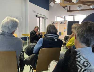 Rückblick: Theateraufführung »Monolog mit meinem ›asozialen‹ Großvater« mit Harald Hahn